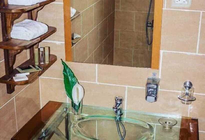 هتل Rancho Don Cesar