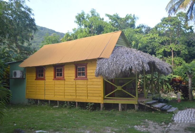 هتل Rancho Don Cesar