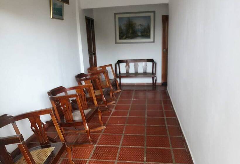 هتل Santa Cruz De Mompox