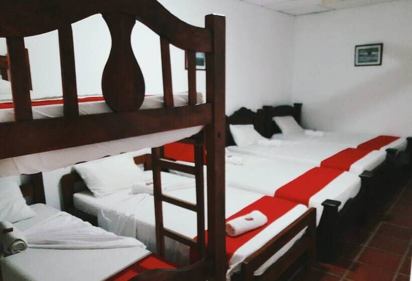 هتل Santa Cruz De Mompox