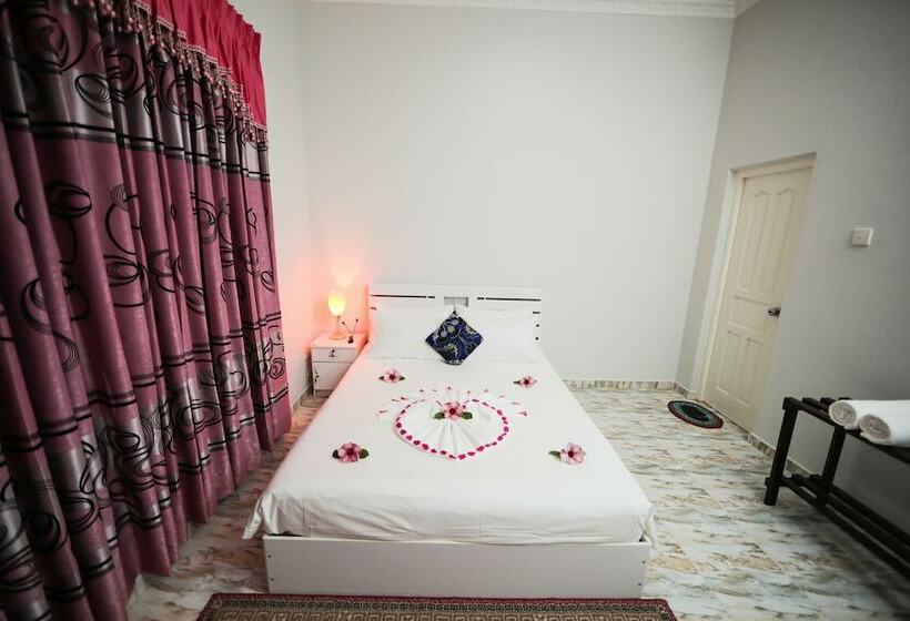 Pensjonat Huvadhoo Inn