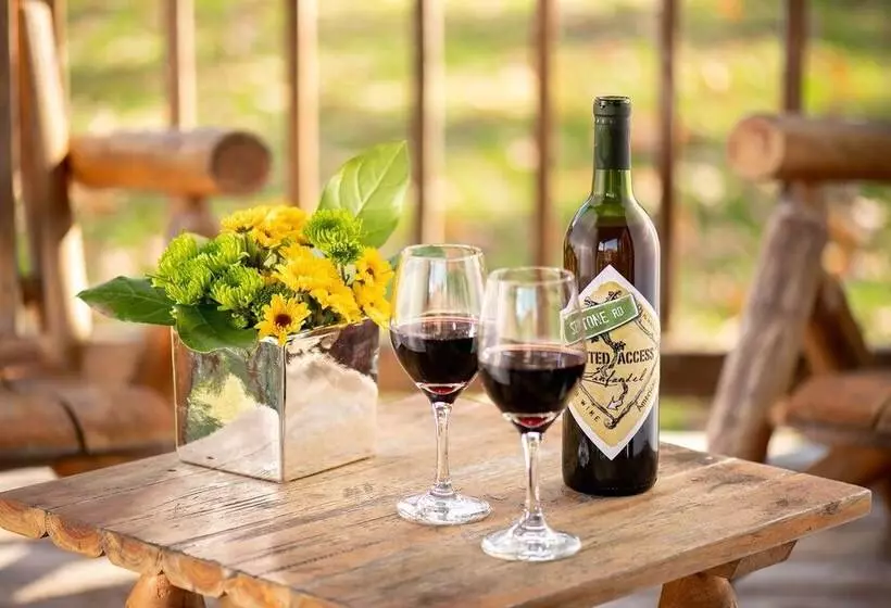 Pipestem Spa Event Center And Mountain Chalets