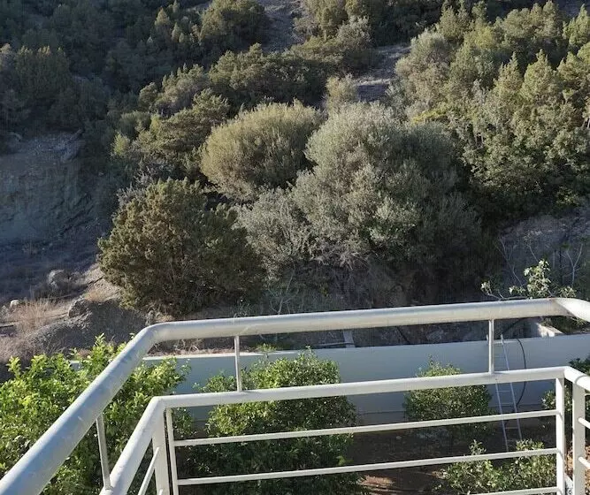 Portela Apartments Kampoula