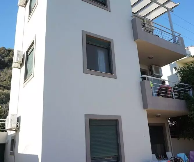 Portela Apartments Kampoula