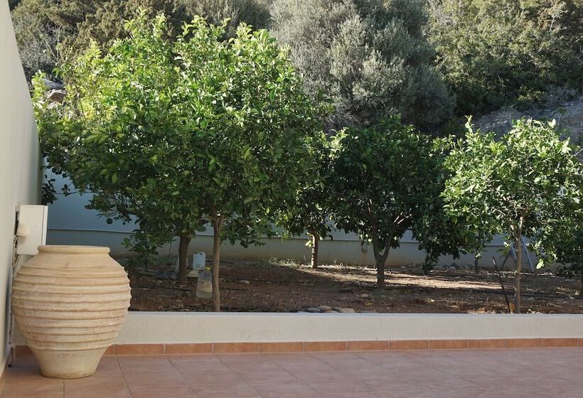 Portela Apartments Kampoula