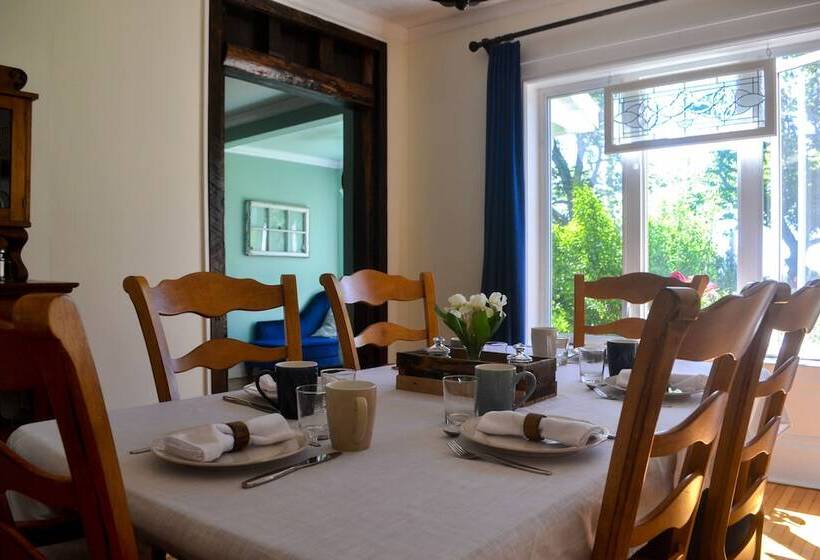 Sea Glass Bed And Breakfast