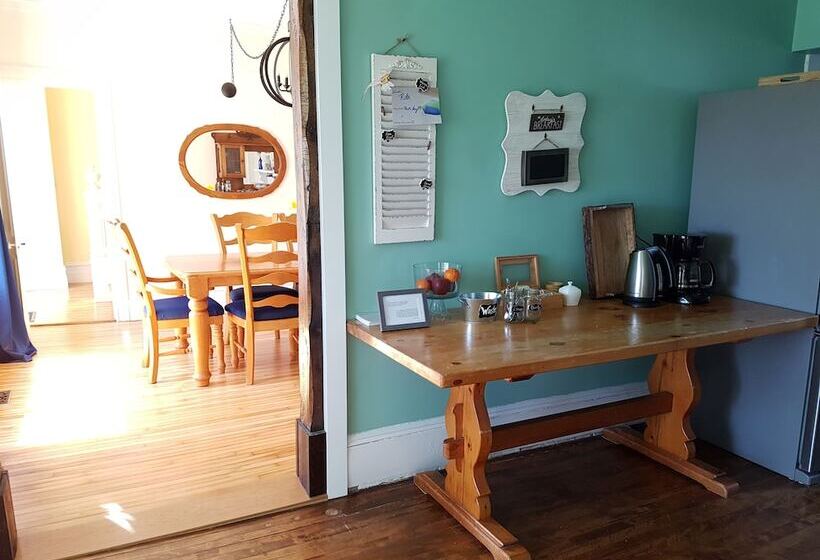 Sea Glass Bed And Breakfast