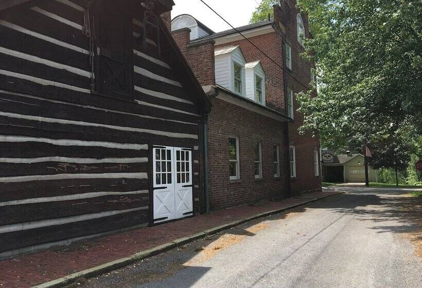 Spread Eagle Tavern And Inn