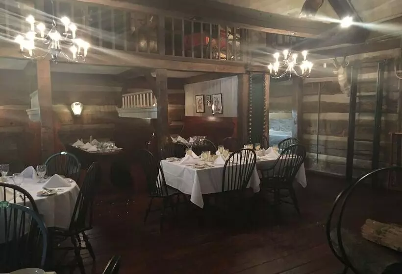 Spread Eagle Tavern And Inn