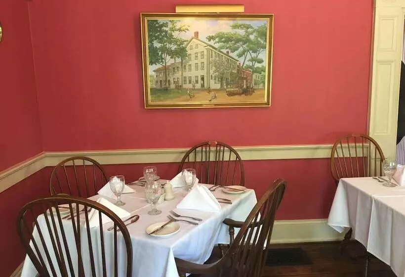 Spread Eagle Tavern And Inn