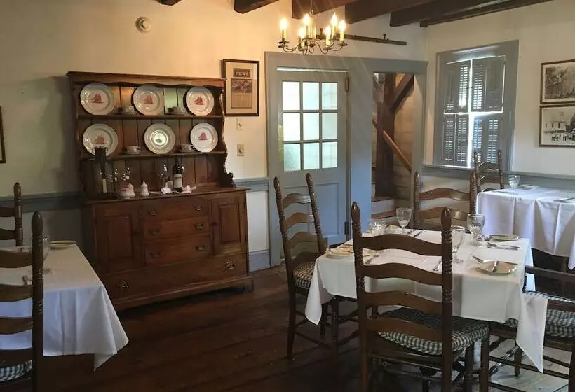 Spread Eagle Tavern And Inn