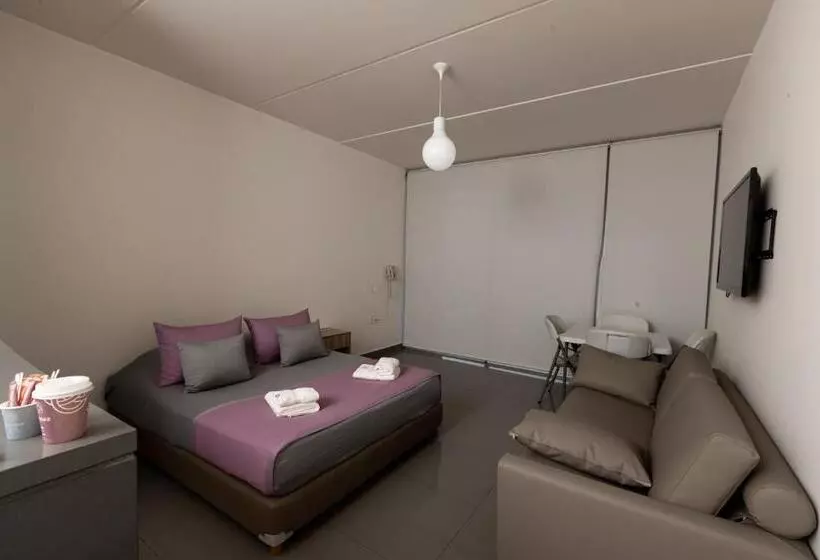Whitelace Resort