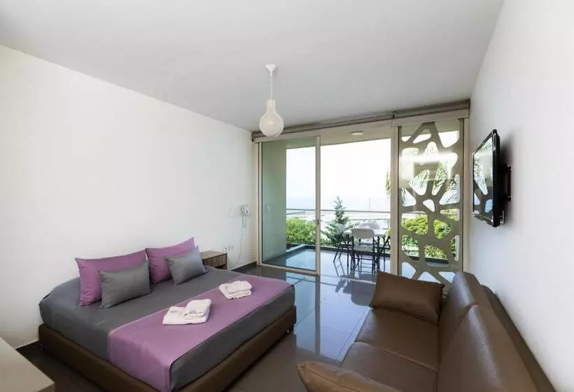 Whitelace Resort