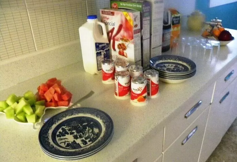 Aamiaismajoitus (B&B) Shamrock Suites