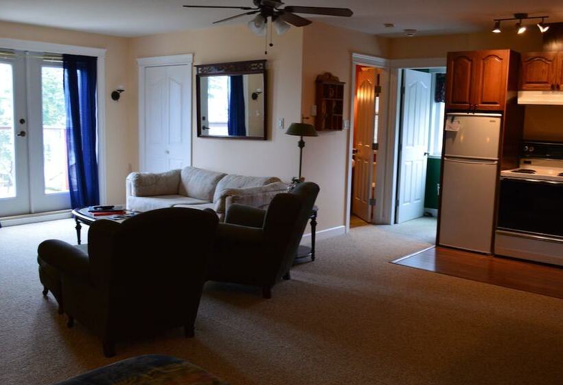 Bed & Breakfast Two Eagles Lodge