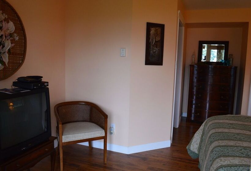 Bed & Breakfast Two Eagles Lodge