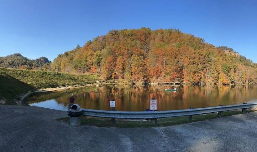 Black Bear Lodge Motel