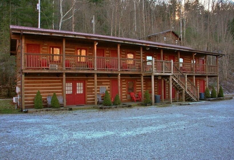 Black Bear Lodge Motel