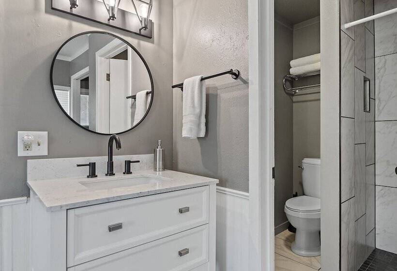 Black Forest Inn Bed & Breakfast