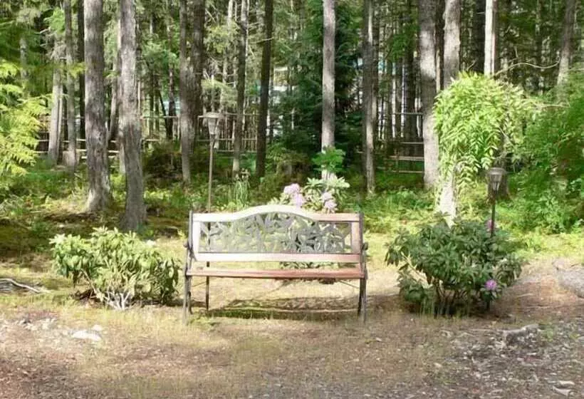 Cedar Song B & B And Cottage