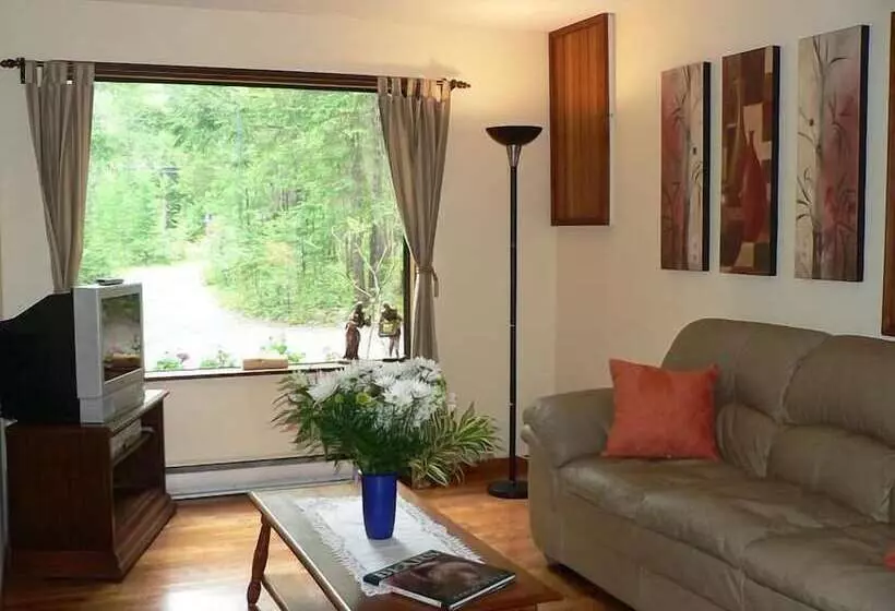 Cedar Song B & B And Cottage