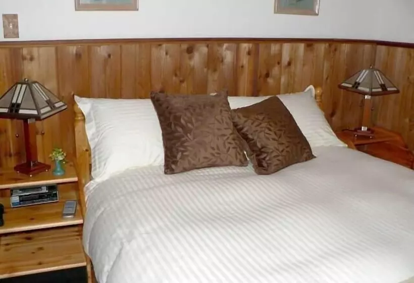 Cedar Song B & B And Cottage