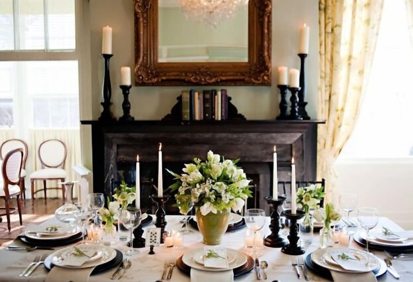 مسافرخانه City Club Of Wilmington