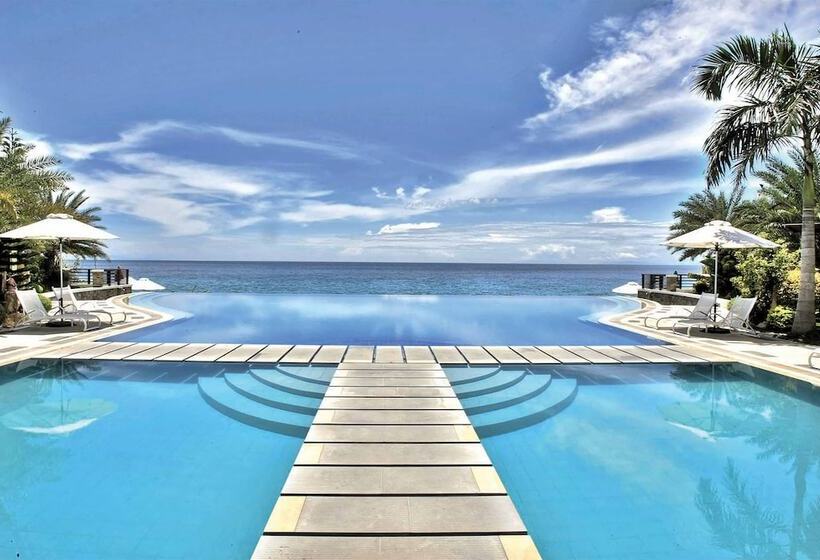 Hotelli Acuatico Beach Resort