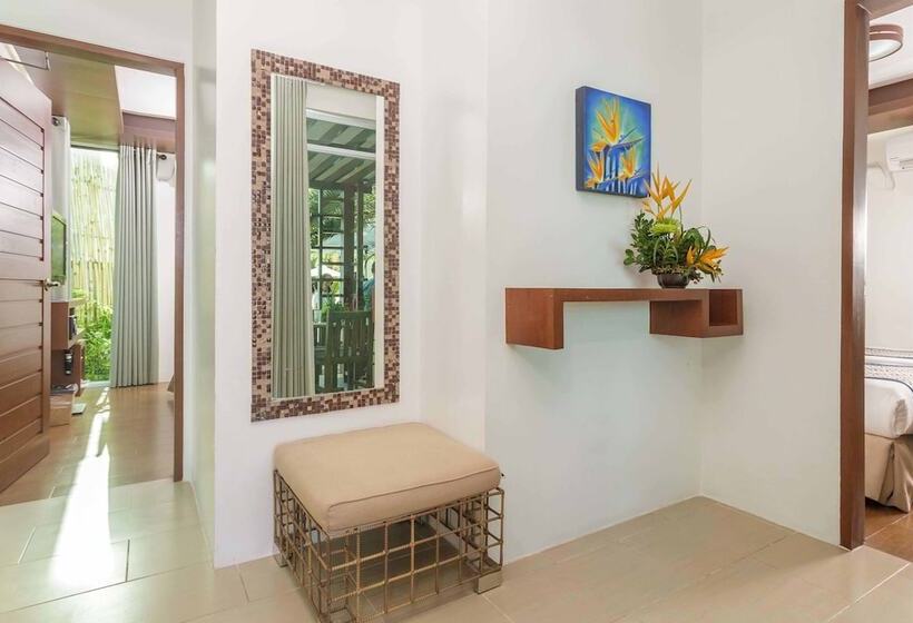 Hotelli Acuatico Beach Resort