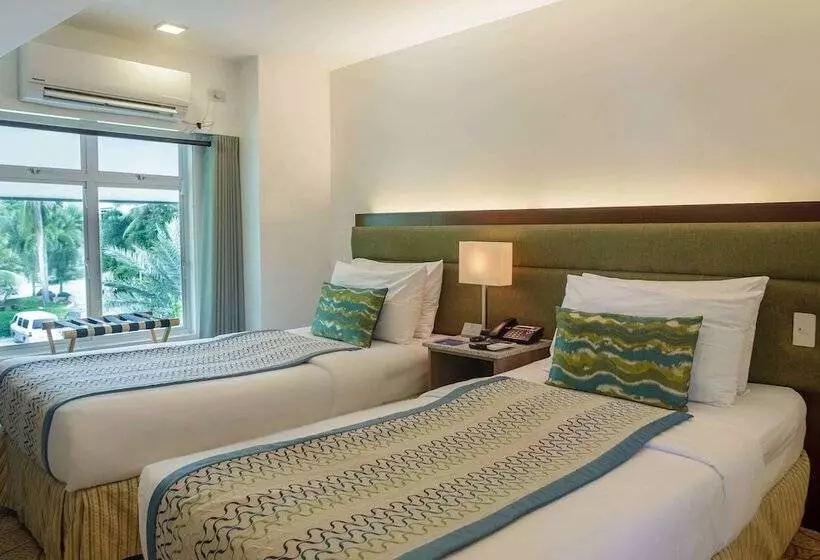 Hotelli Acuatico Beach Resort