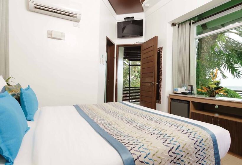 Hotelli Acuatico Beach Resort