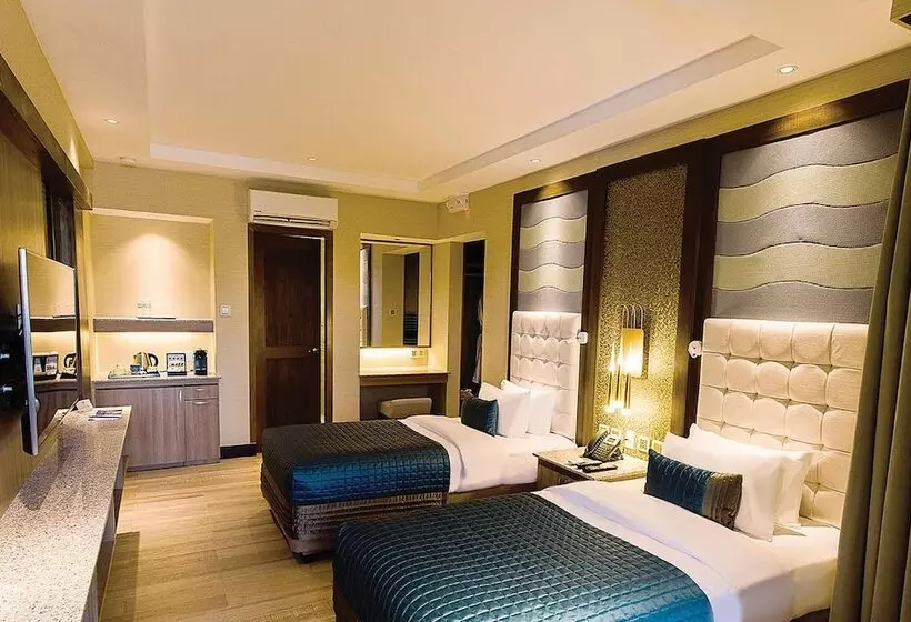 Hotelli Acuatico Beach Resort