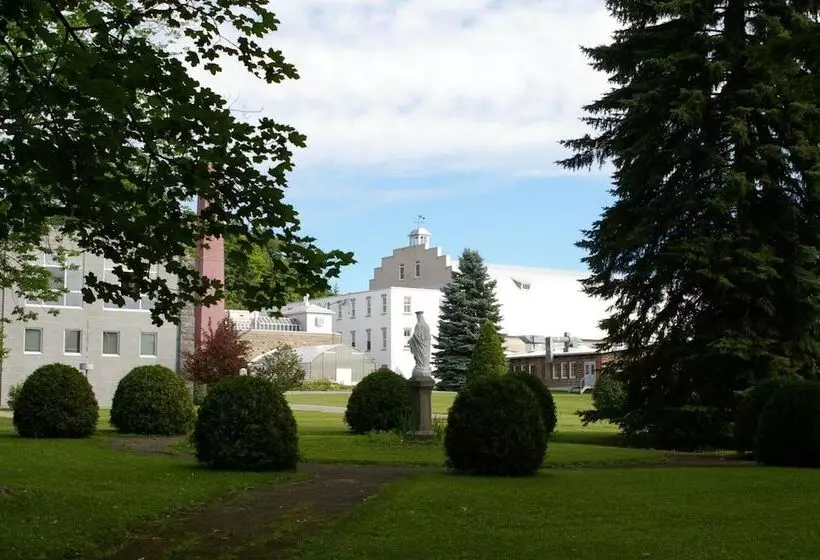 Hotelli Auberge De L Abbaye D Oka