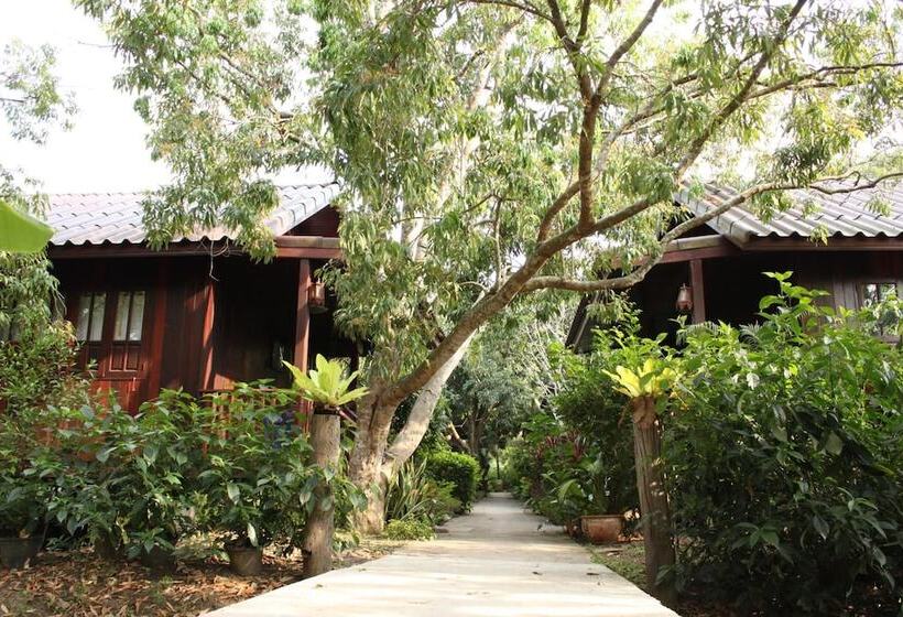 هتل Baansuanlynjee Maeklong Resort