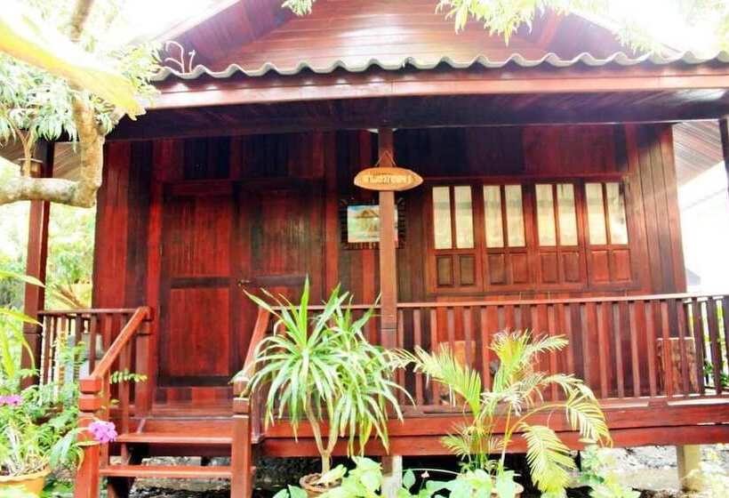 هتل Baansuanlynjee Maeklong Resort