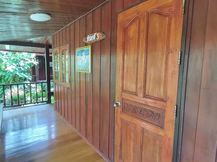 Hotelli Baansuanlynjee Maeklong Resort