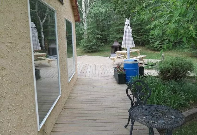 Hotelli Lazy M Lodge