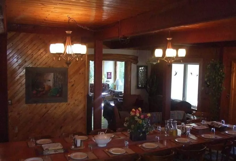 Hotelli Lazy M Lodge