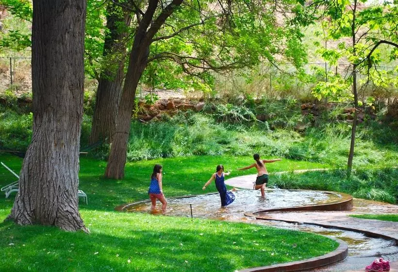 Hotelli Moab Springs Ranch