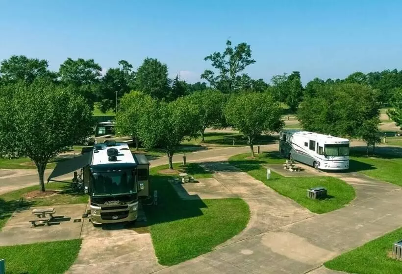 Hotelli Paragon Casino Resort