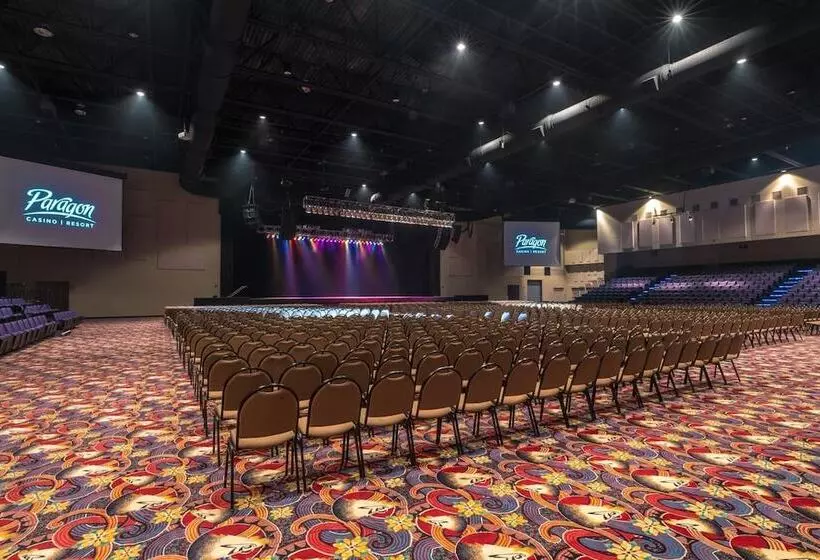 Hotelli Paragon Casino Resort