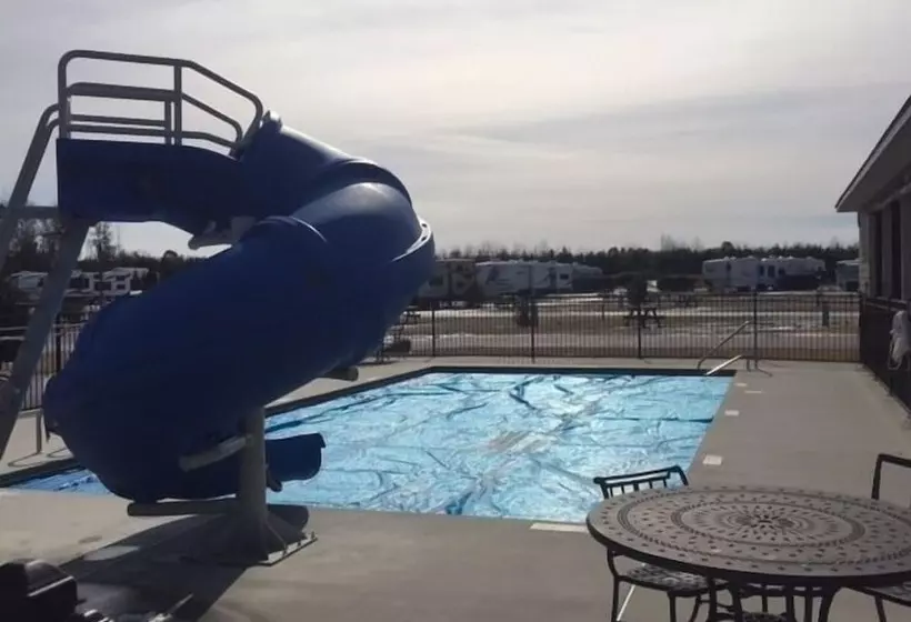 ホテル Rv Resort At Carolina Crossroads