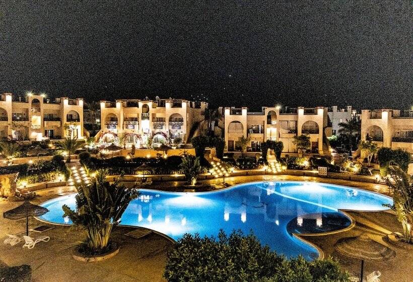 هتل Sunny Lakes Resort Apartments   Adults Only