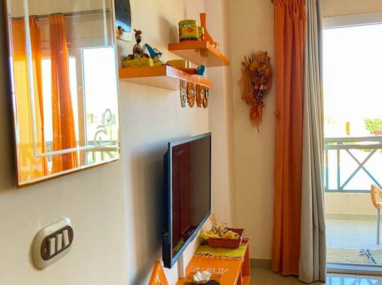 هتل Sunny Lakes Resort Apartments   Adults Only