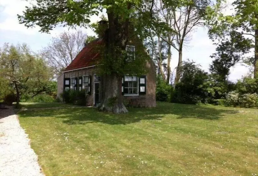 Hotelli T Hof Olmenstein