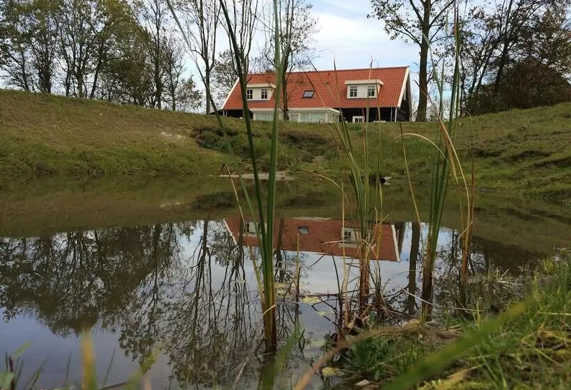 Hotelli T Hof Olmenstein