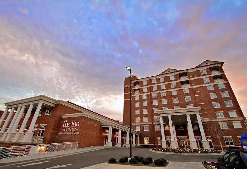 ホテル The Inn At Ole Miss