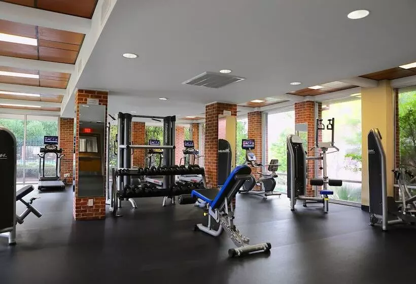 ホテル The Inn At Ole Miss