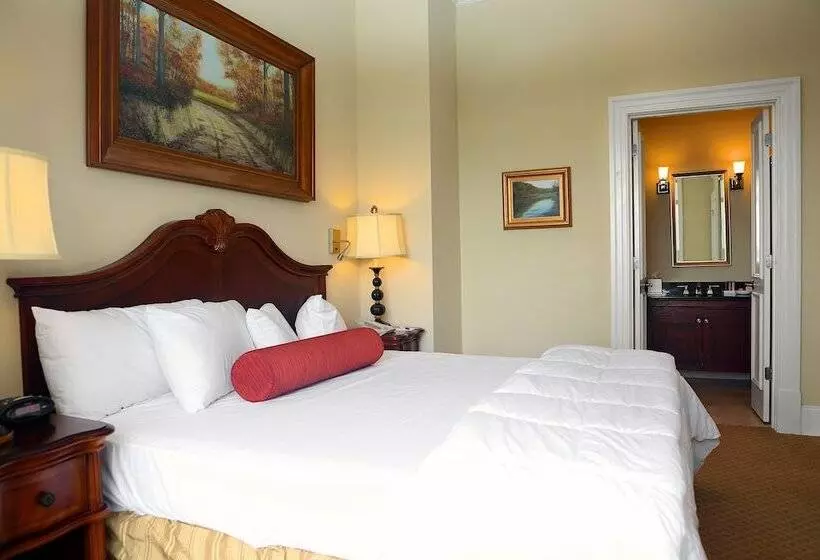 ホテル The Inn At Ole Miss