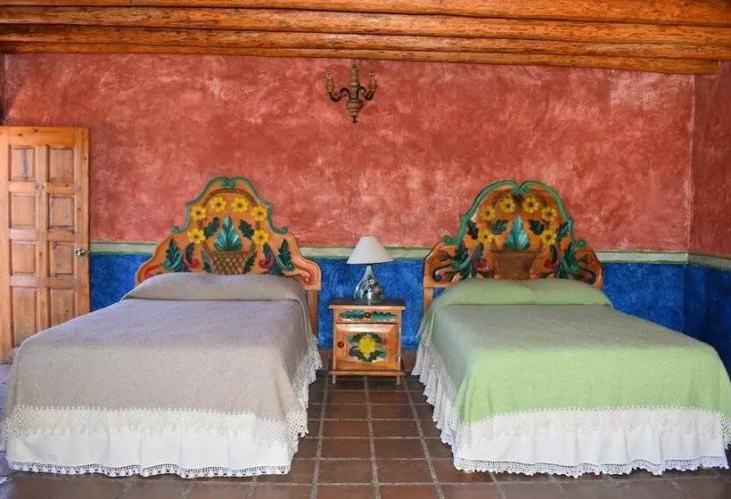 ホテル Wilderness Lodge At Cerocahui